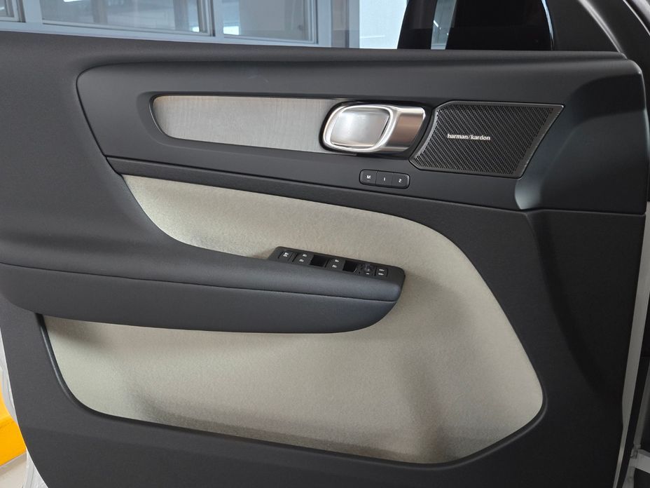 Volvo XC40 2026