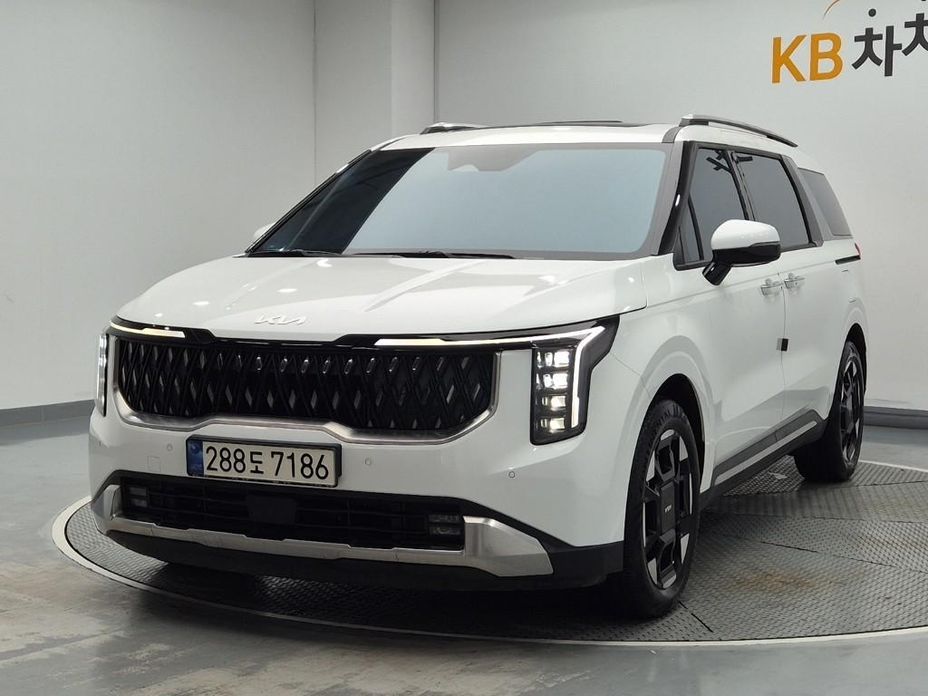 Kia Canival 2025