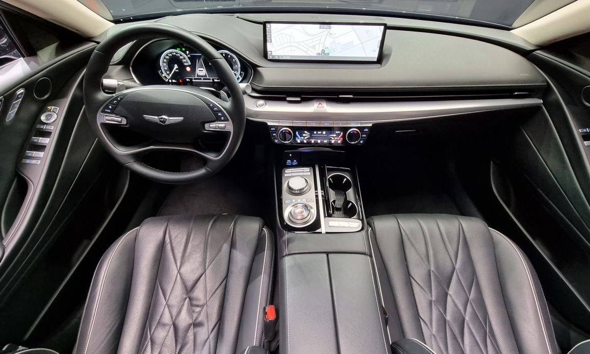 Genesis G80 2023
