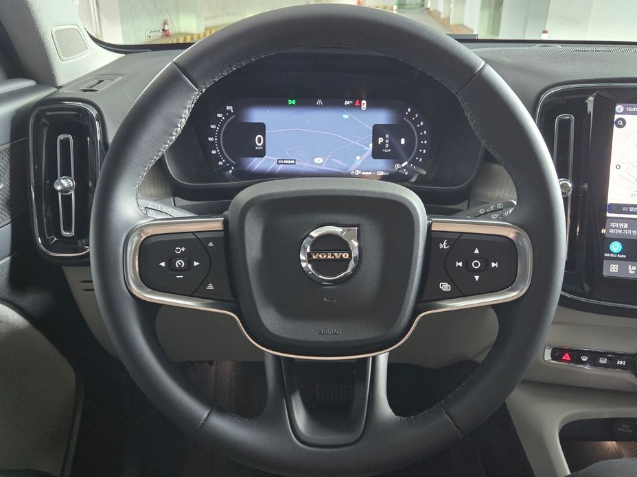Volvo XC40 2026
