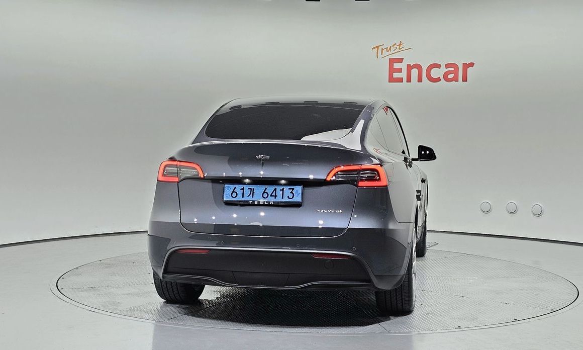 Tesla Model Y 2022