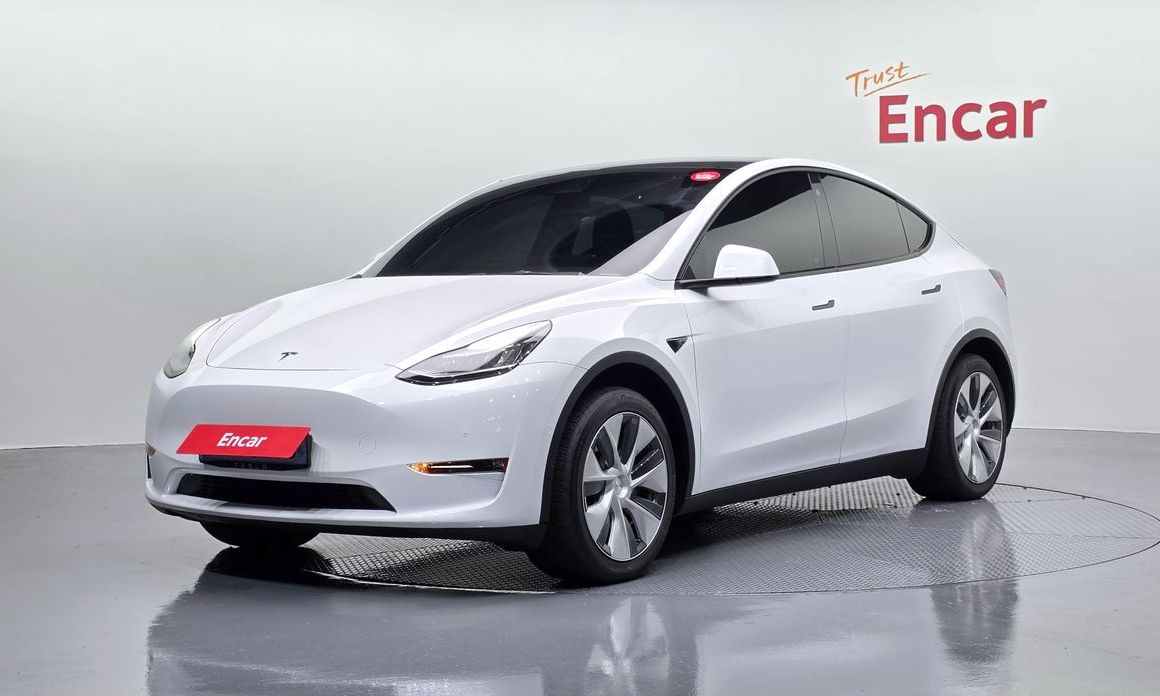 Tesla Model Y 2021