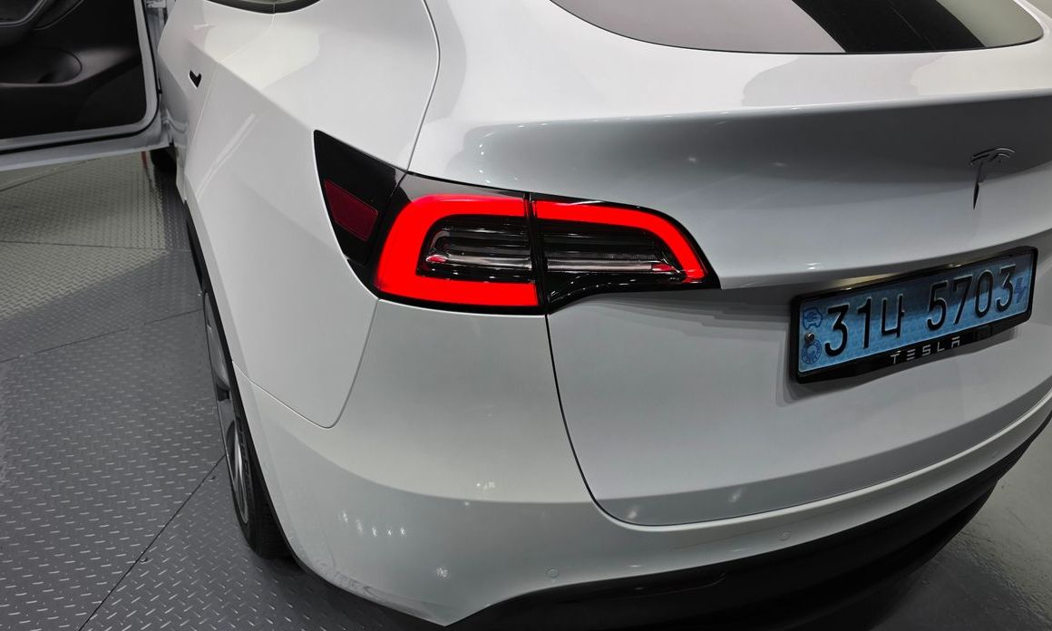 Tesla Model Y 2021