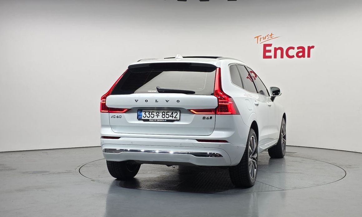 Volvo XC60 2022