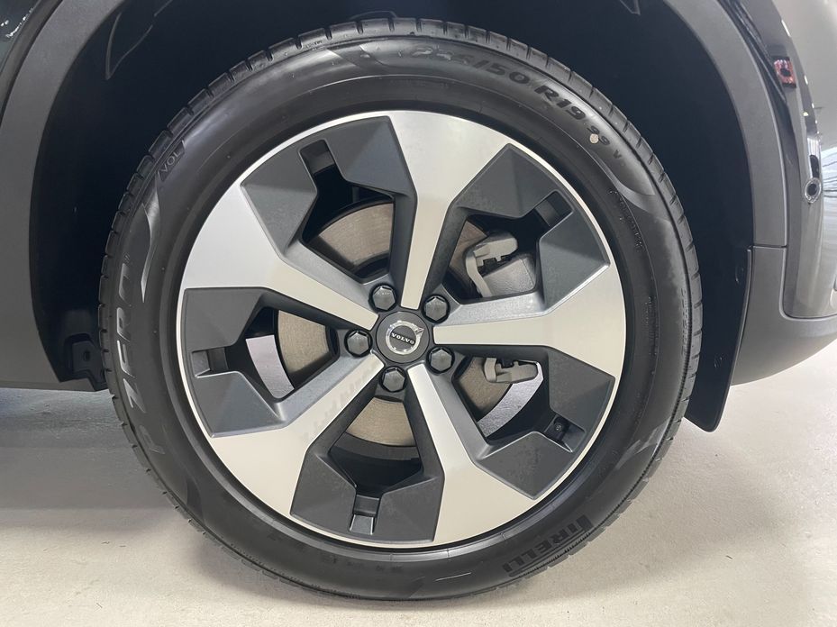 Volvo XC40 2026