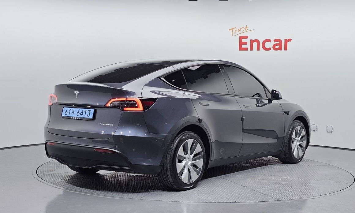 Tesla Model Y 2022