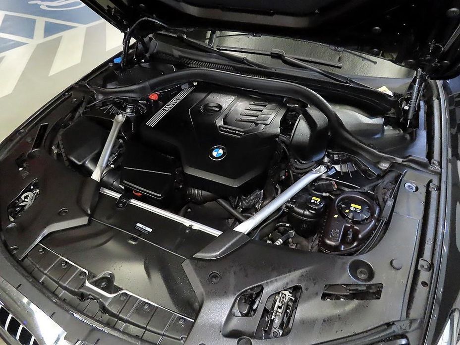 BMW 5-Series 2022