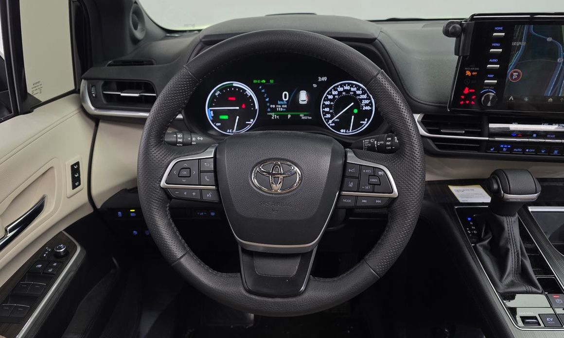Toyota Sienna 2024