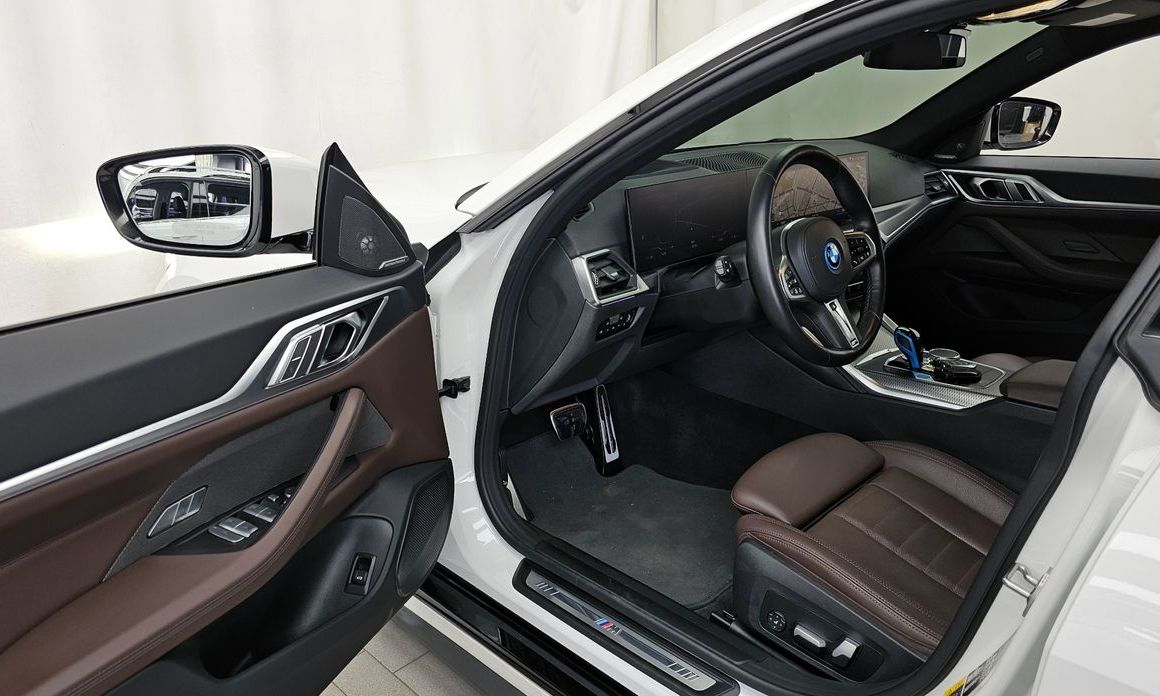 BMW i4 2023