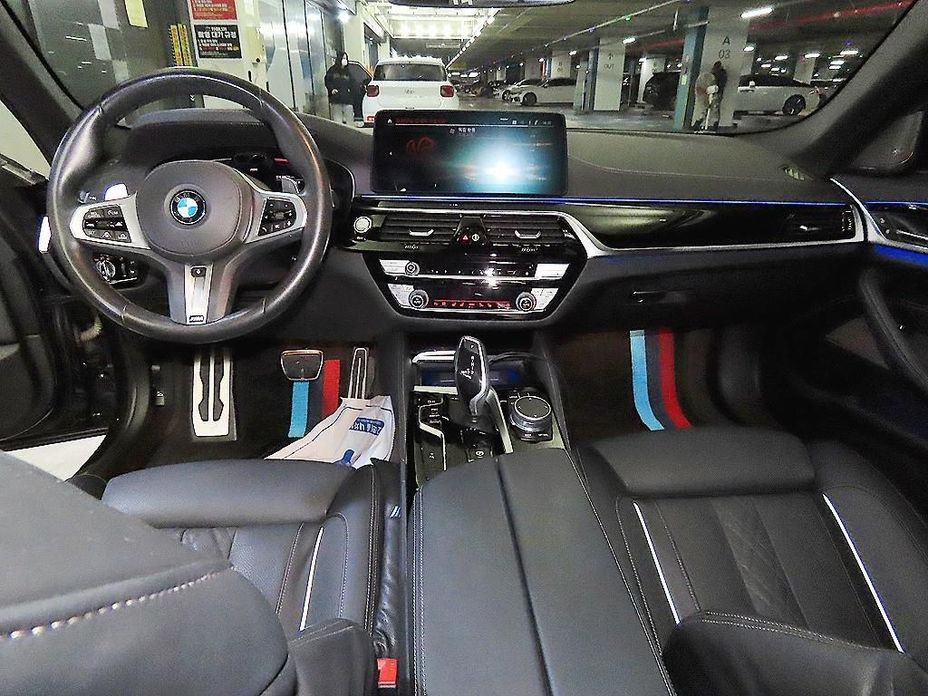 BMW 5-Series 2022