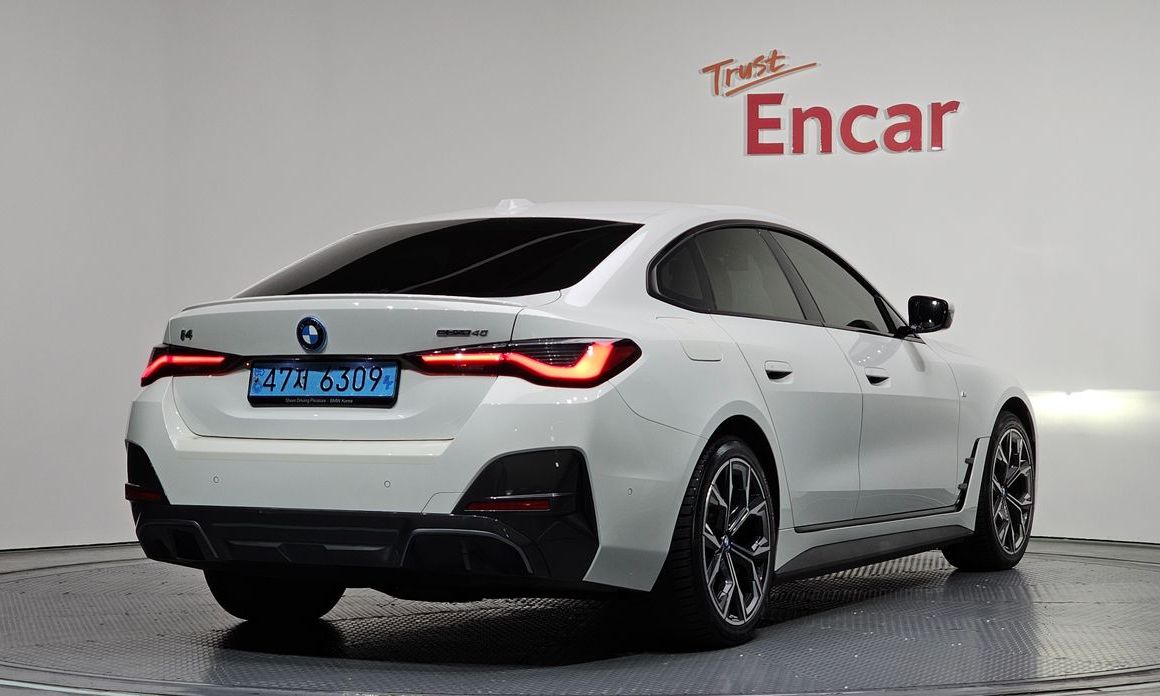 BMW i4 2023