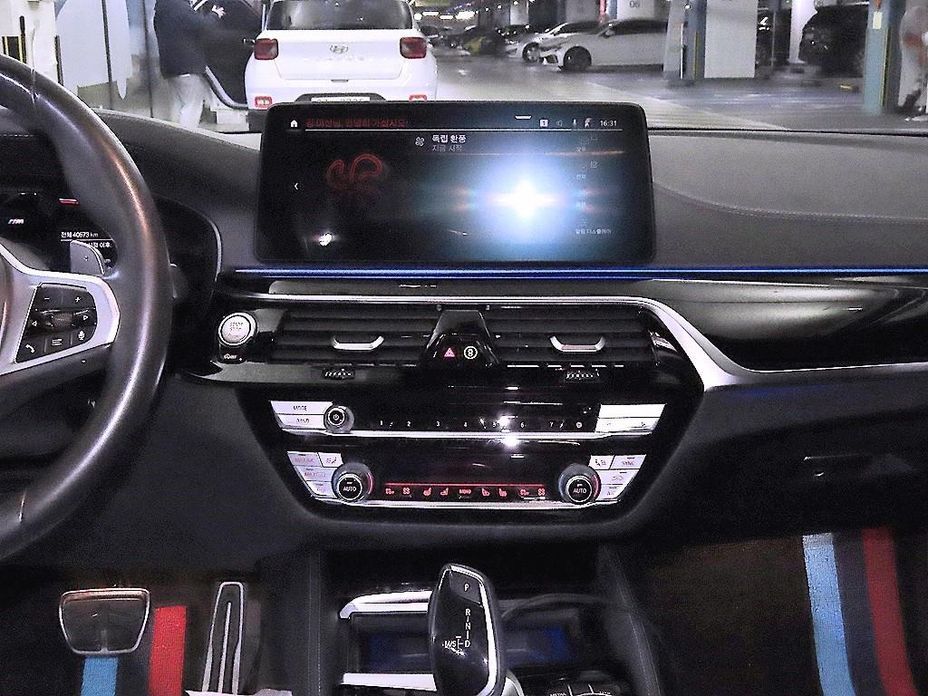 BMW 5-Series 2022