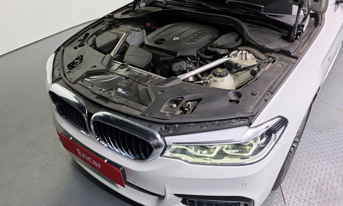 BMW 5-Series 2020