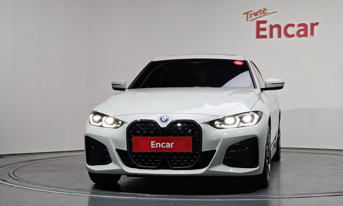 BMW i4 2023