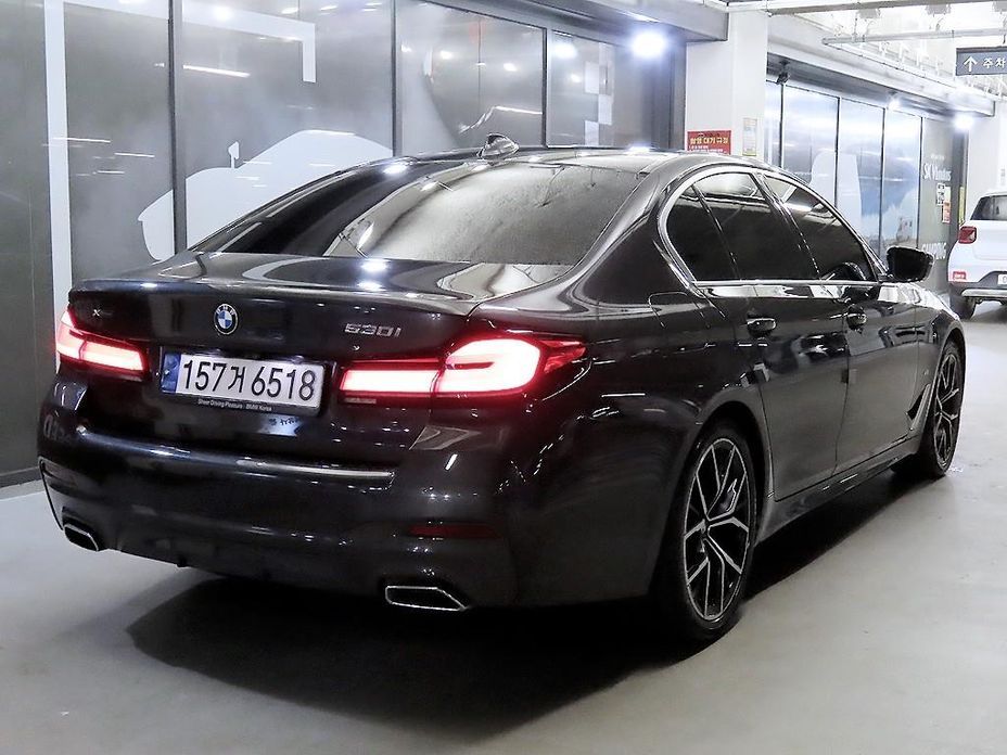 BMW 5-Series 2022