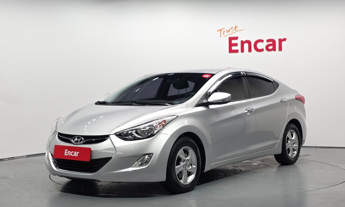 Hyundai AVANTE 2012