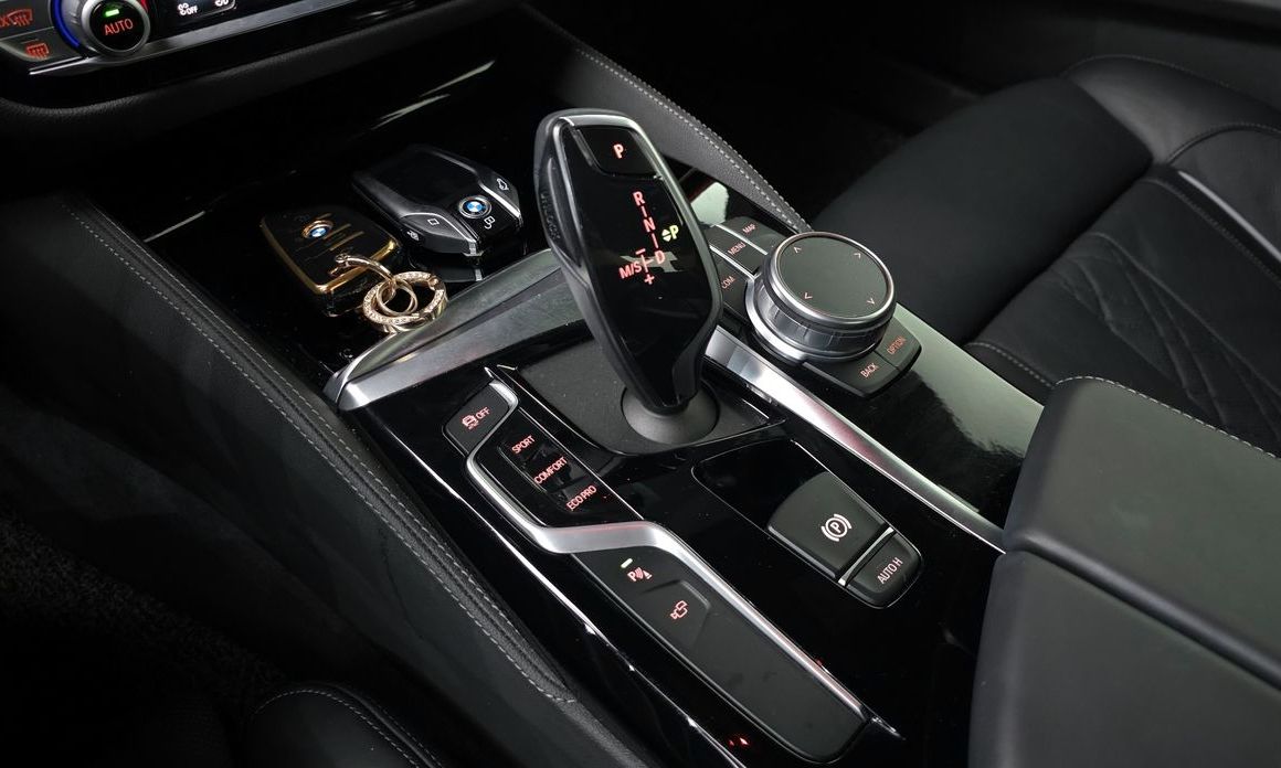 BMW 5-Series 2020