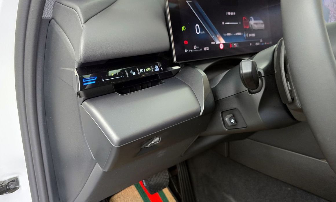 BMW 5-Series 2024