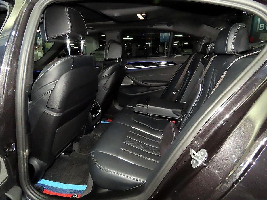 BMW 5-Series 2022