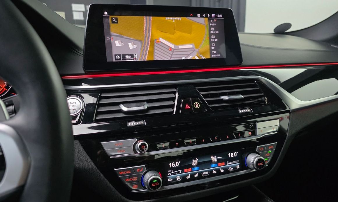 BMW 5-Series 2020