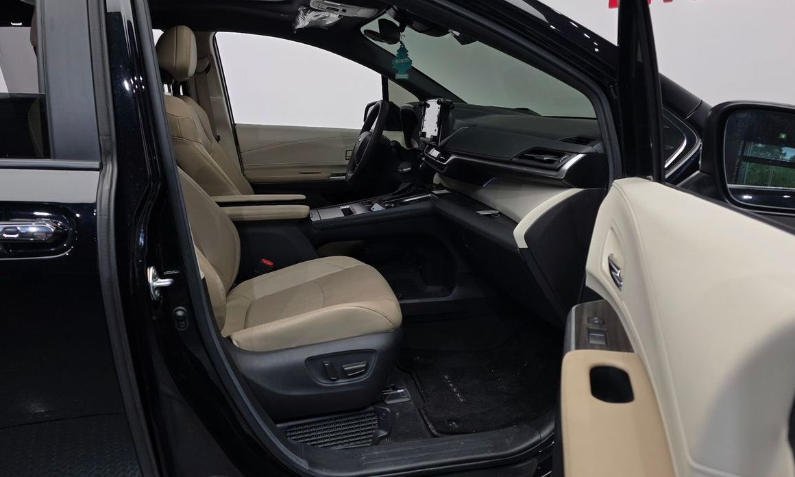 Toyota Sienna 2024