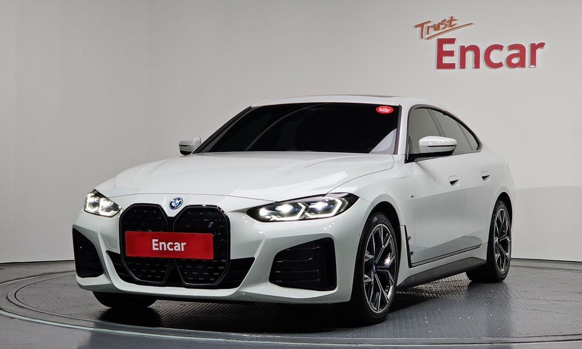 BMW i4 2023