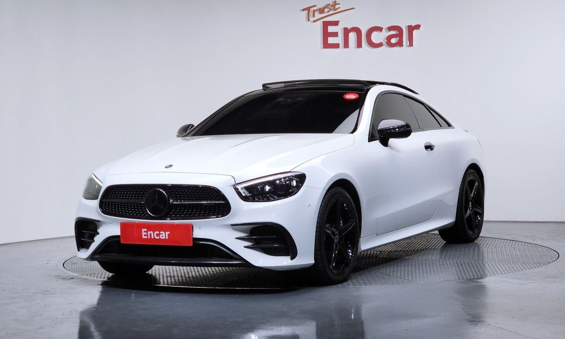 Mercedes-Benz E-Class 2022