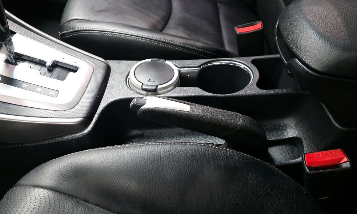 Hyundai AVANTE 2012