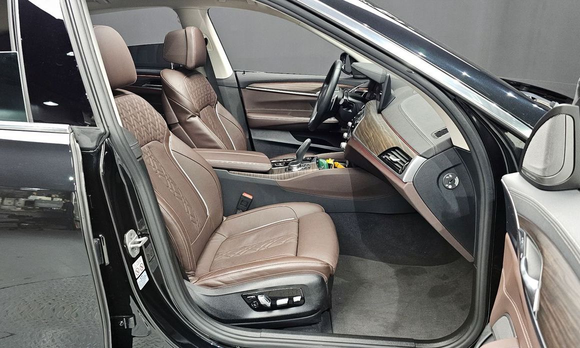 BMW Gran Turismo 2023