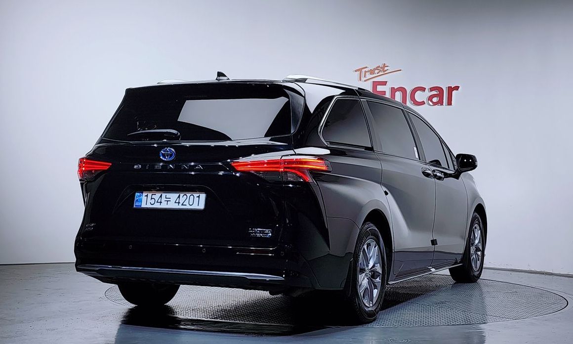 Toyota Sienna 2024