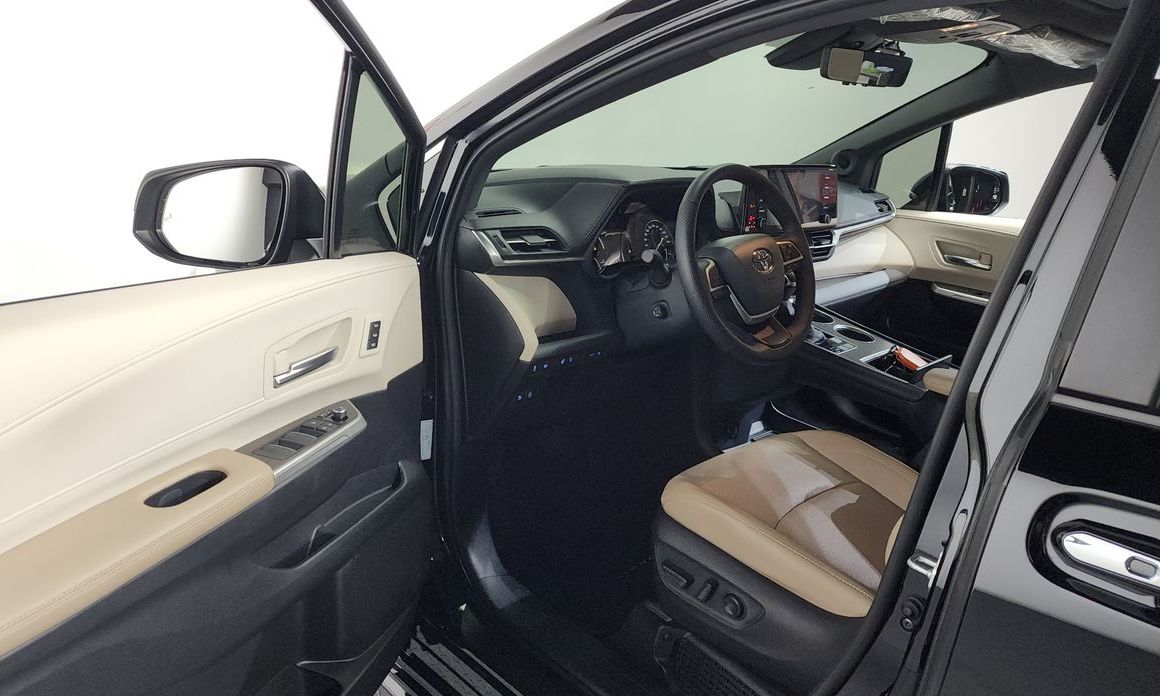 Toyota Sienna 2024