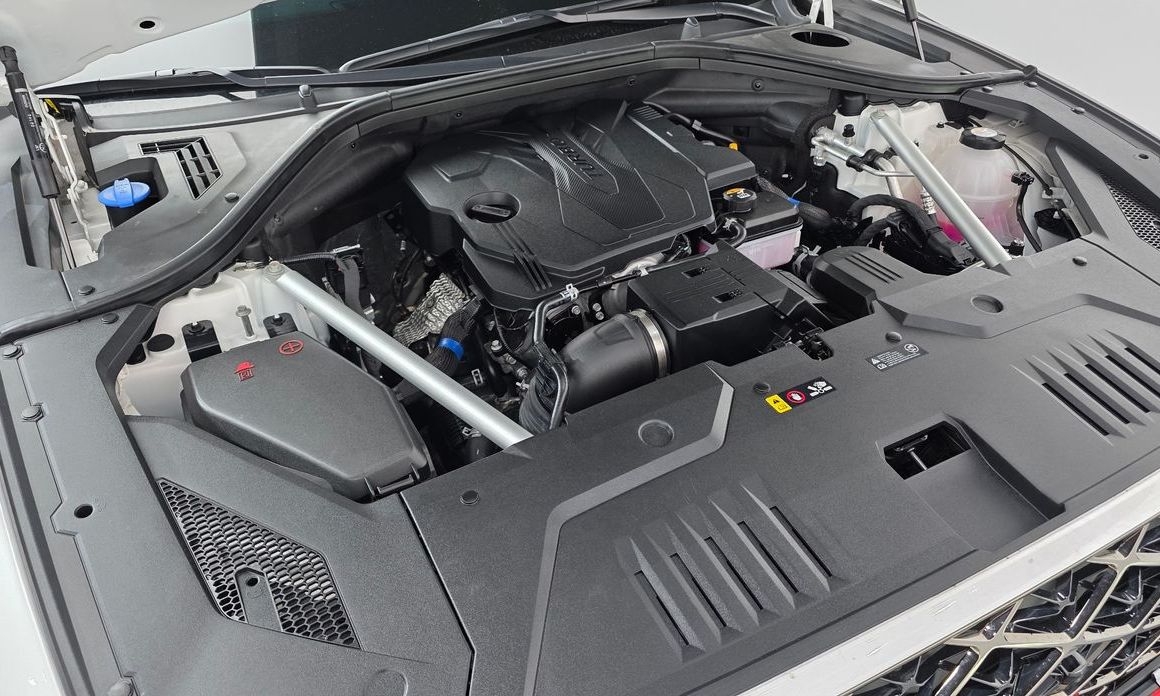 Genesis GV70 2025