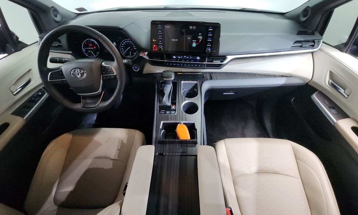 Toyota Sienna 2024