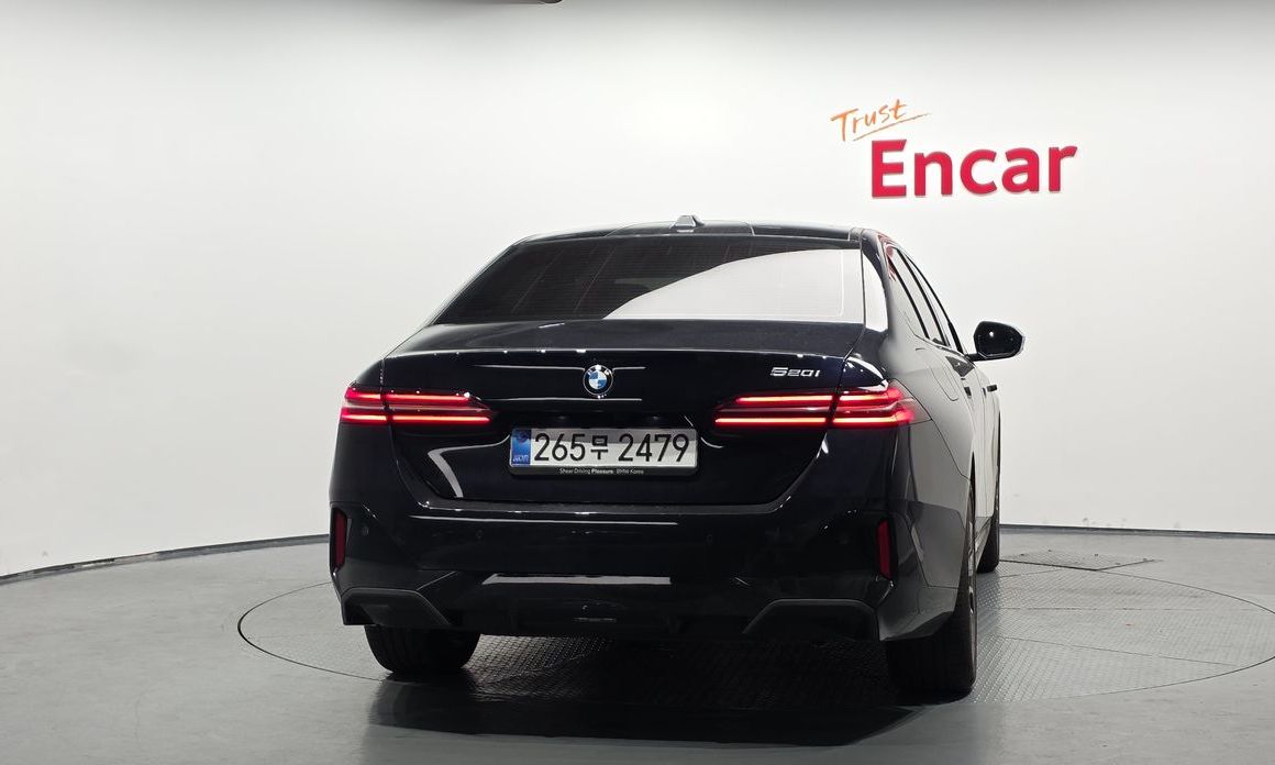 BMW 5-Series 2026