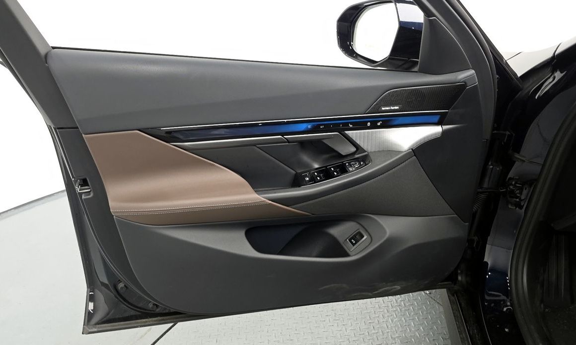 BMW 5-Series 2026