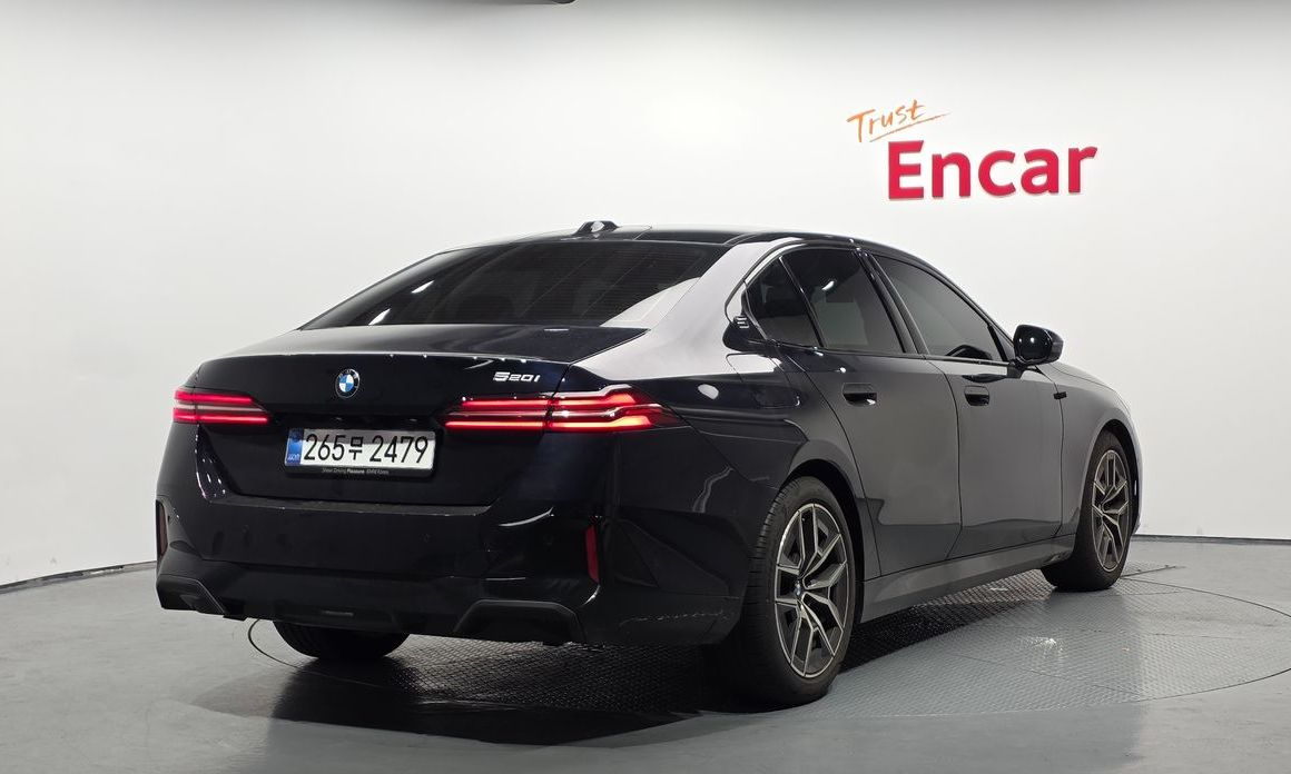 BMW 5-Series 2026
