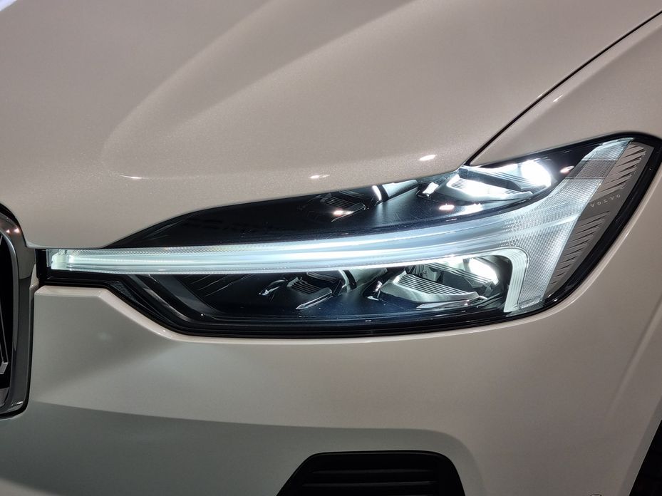 Volvo XC60 2025