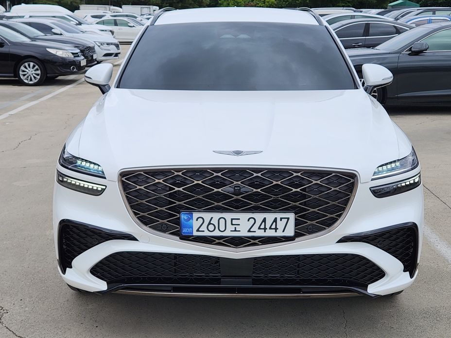 Genesis GV70 2025