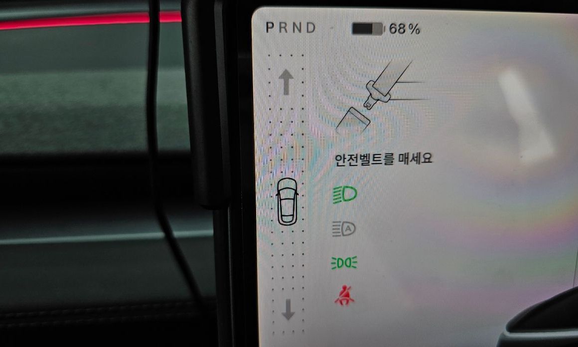 Tesla Model Y 2025