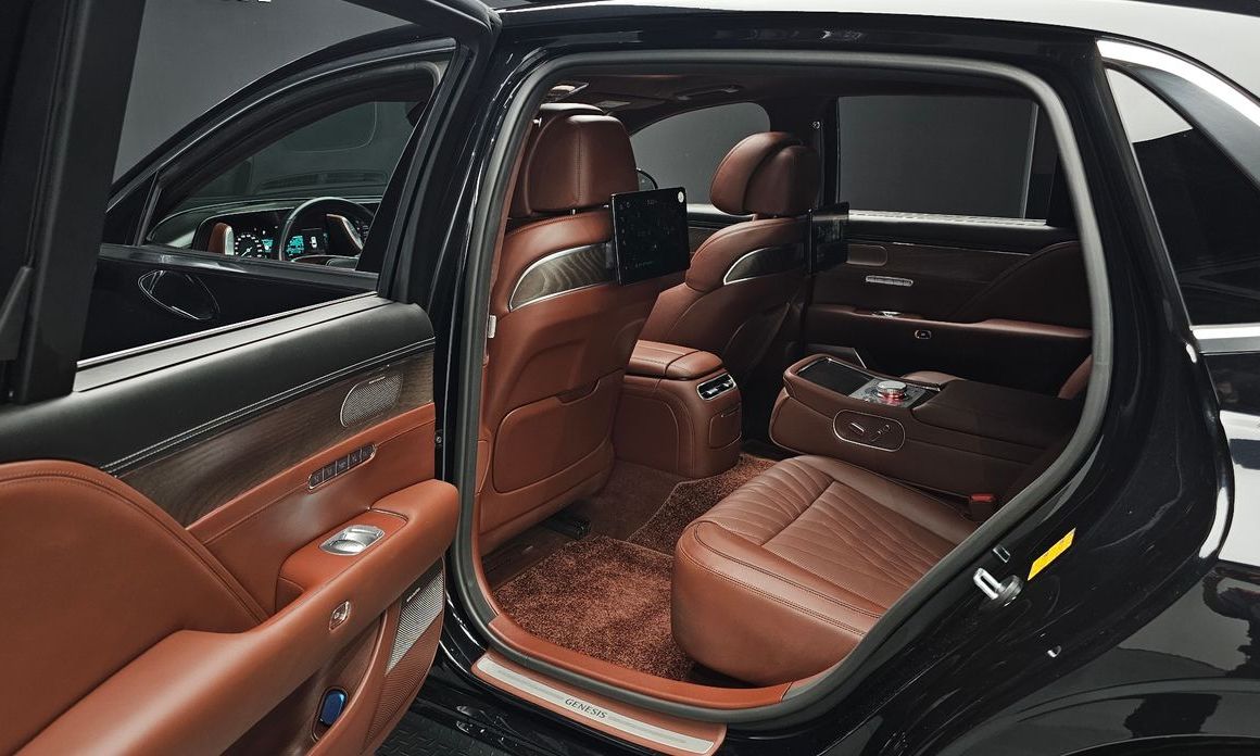 Genesis G90 2023