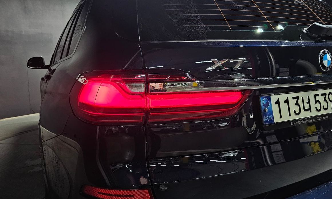 BMW X7 2021
