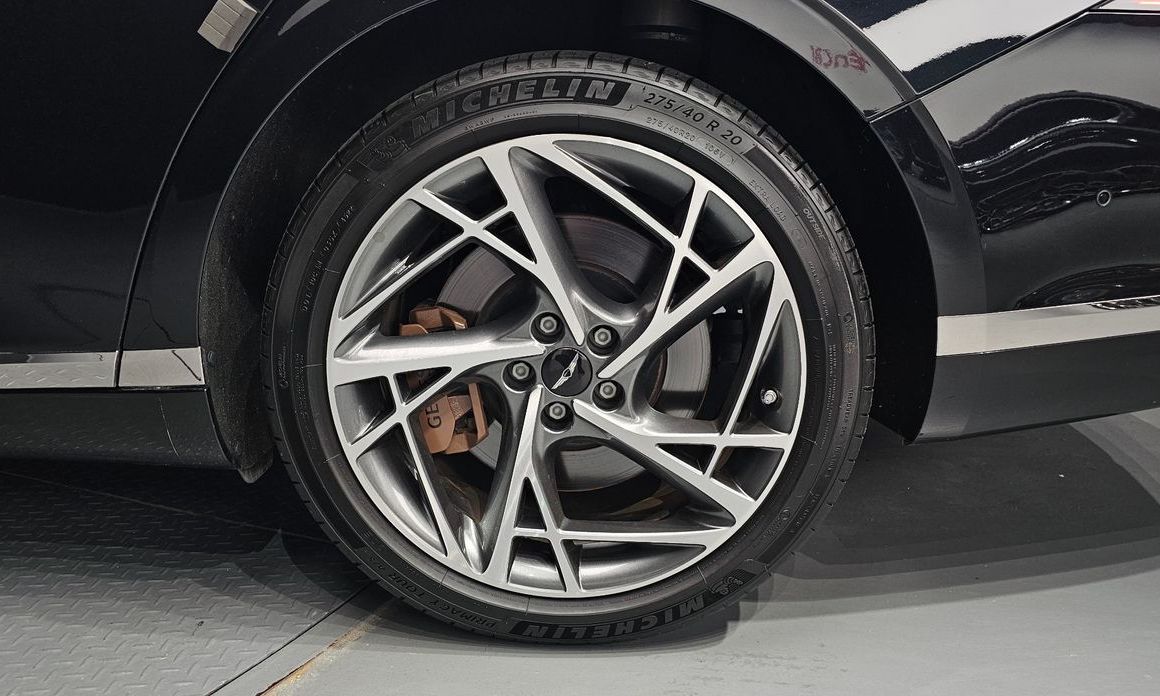 Genesis G90 2023