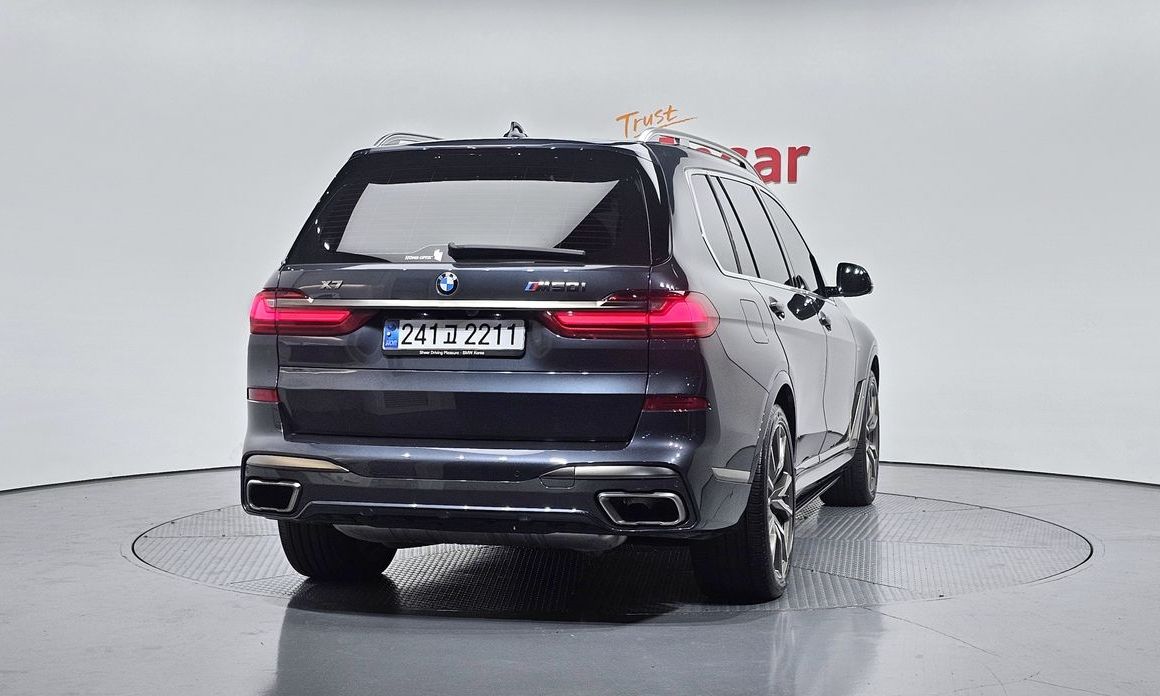 BMW X7 2022