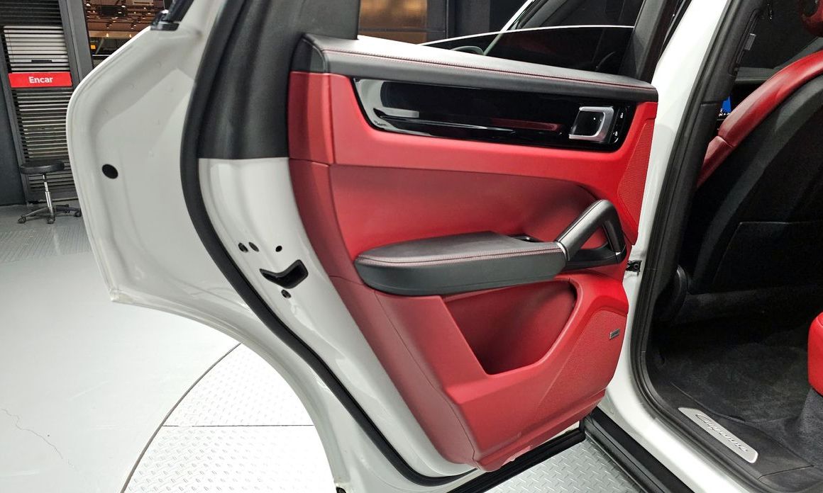 Porsche Cayenne 2020