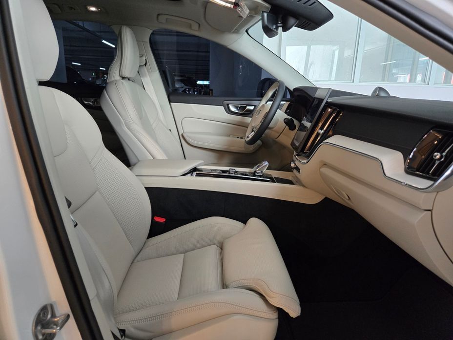 Volvo XC60 2026