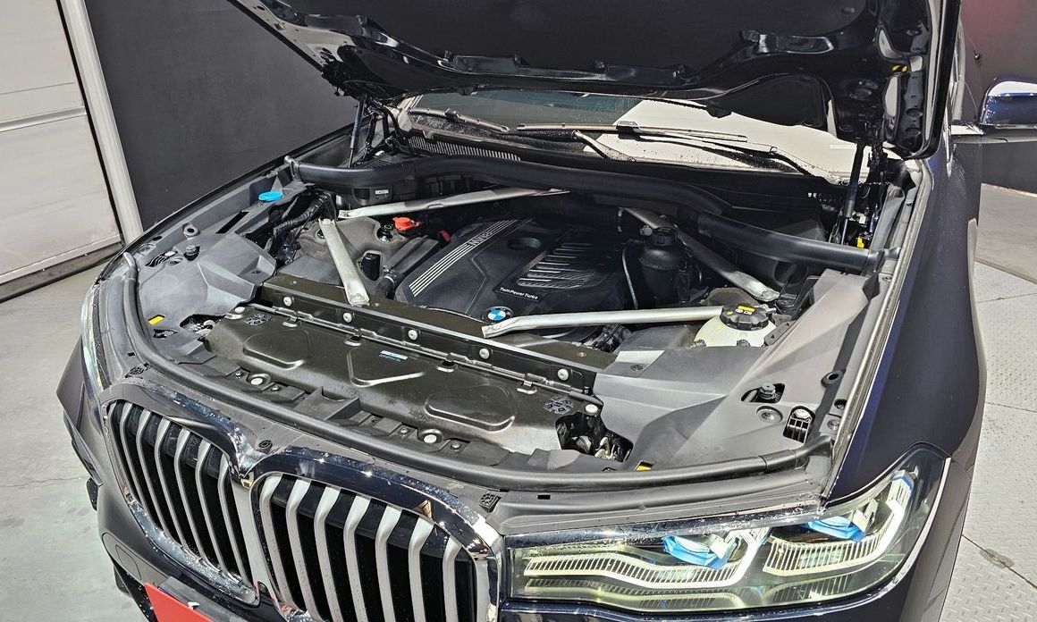 BMW X7 2021