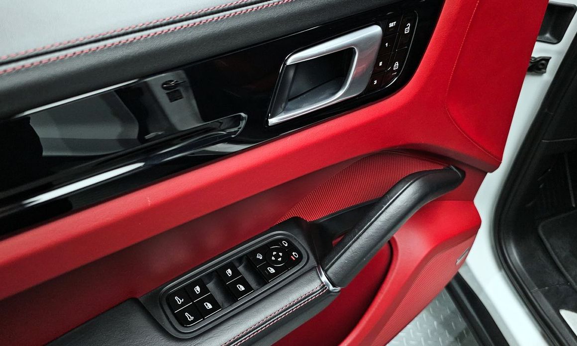 Porsche Cayenne 2020
