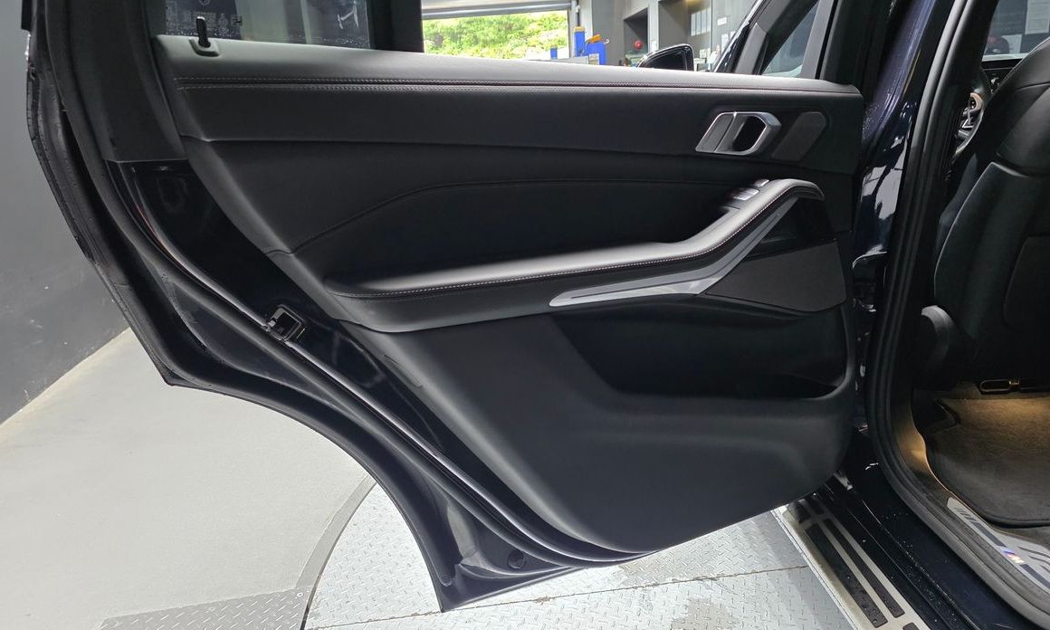 BMW X7 2021
