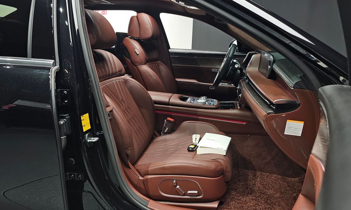Genesis G90 2023