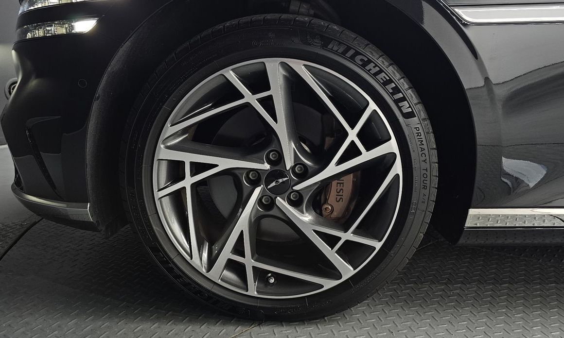 Genesis G90 2023